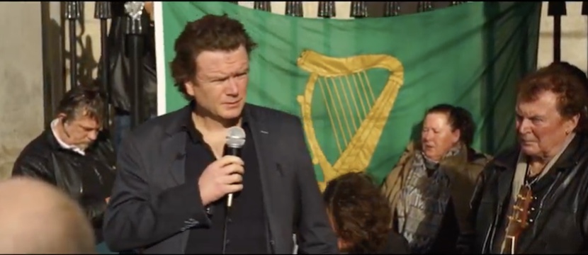 Thousands call for return of Edmund Honohan to debt cases